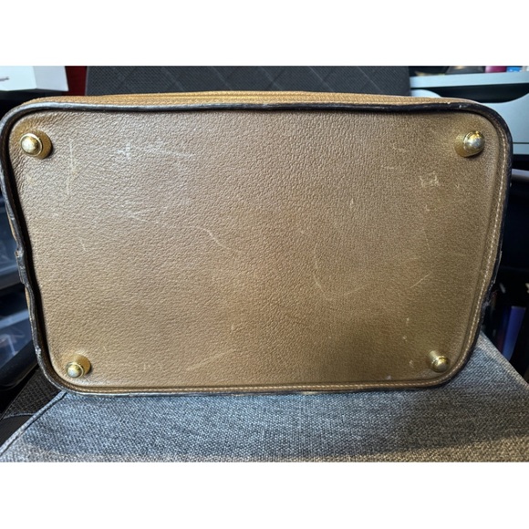 Beautiful Gucci - Picture 4 of 5